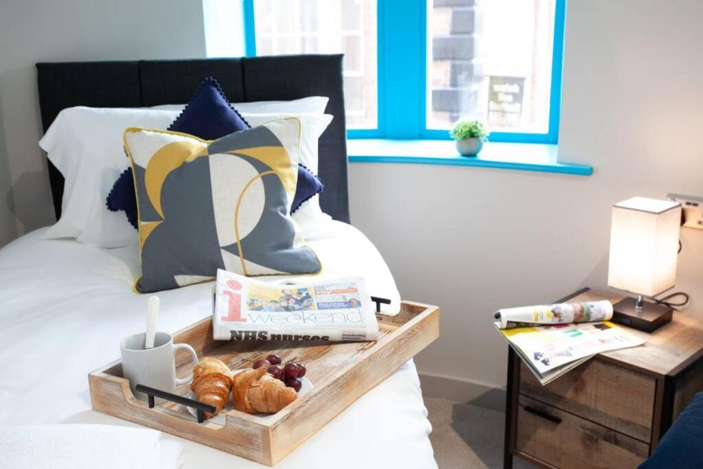 Stylish Central Location 2Bd Apartment Wigan Exteriör bild